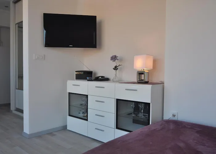 Bellevue Apartment